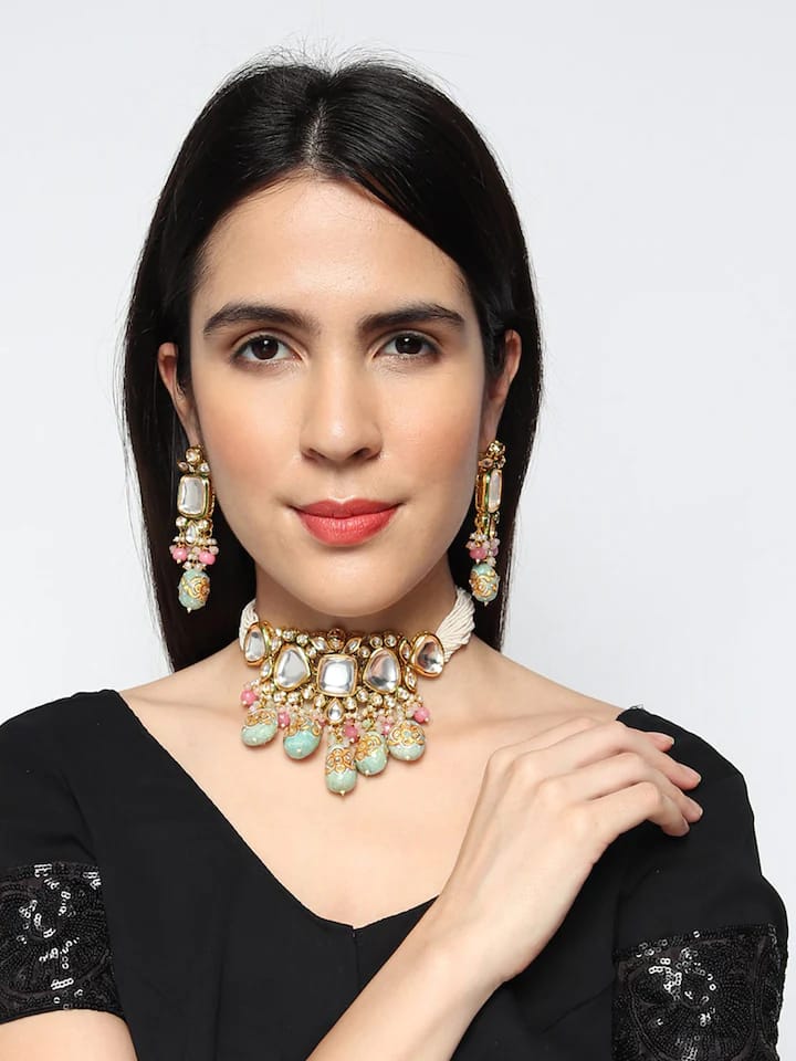 Gold-Plated Kundan-Studded Necklace & Earrings