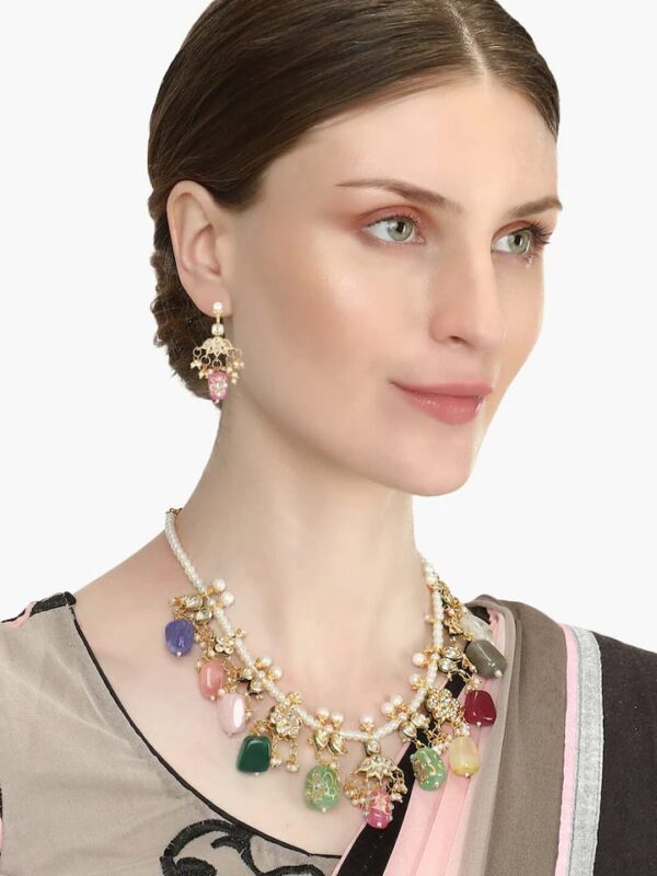 Gold Finish Kundan Necklace With Multicolor Stone In Mix Metal - Image 2