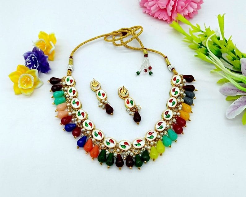 Bollywood Inspire Kundan Choker Necklace Set With Multi Color Stone - Image 2
