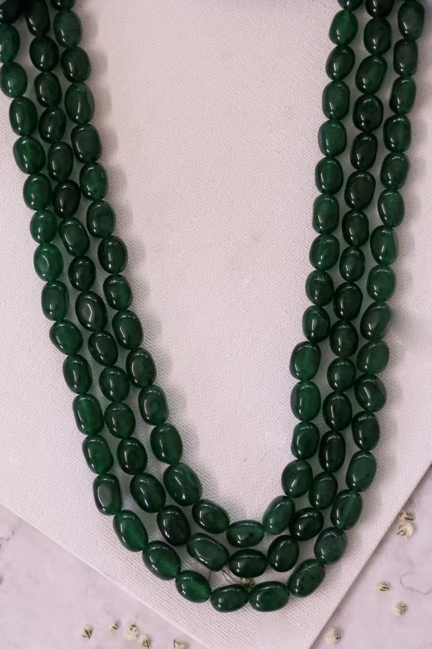 Green Colored Semi-Precious Stone & Emerald Bead Necklace - Image 3