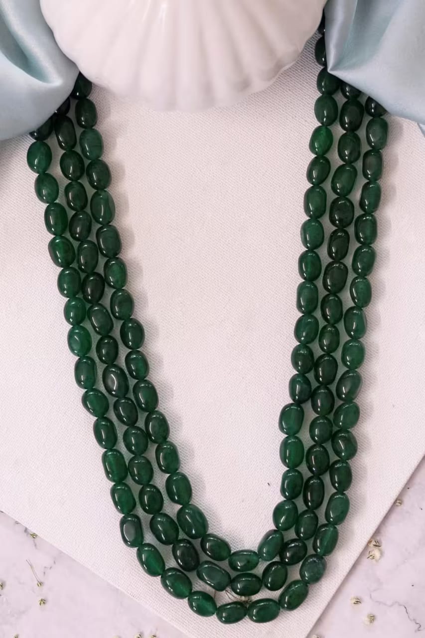 Green Colored Semi-Precious Stone & Emerald Bead Necklace