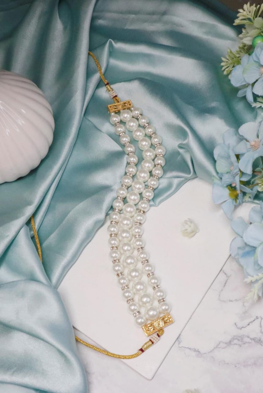 White Pearl Necklace