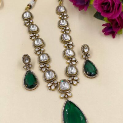 Green Drop Moissanite Short Neckpiece With Earrings