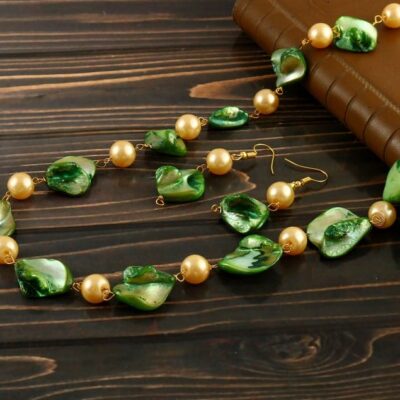 Mother of Pearl Necklace With Earring