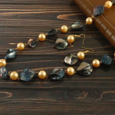 Mother Of Pearl Necklace With Earring