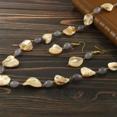 Mother of Pearl Necklace With Earring
