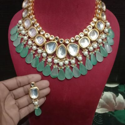 Kundan Necklace Set With Earrings