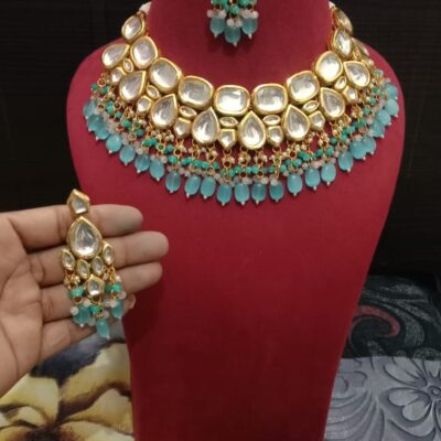 Kundan Necklace Set With Earrings & Maangtika