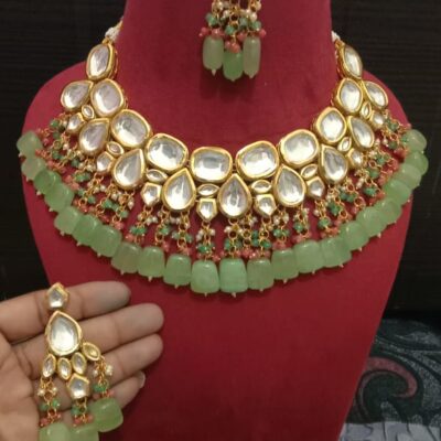 Kundan Necklace Set With Earrings & Maangtika
