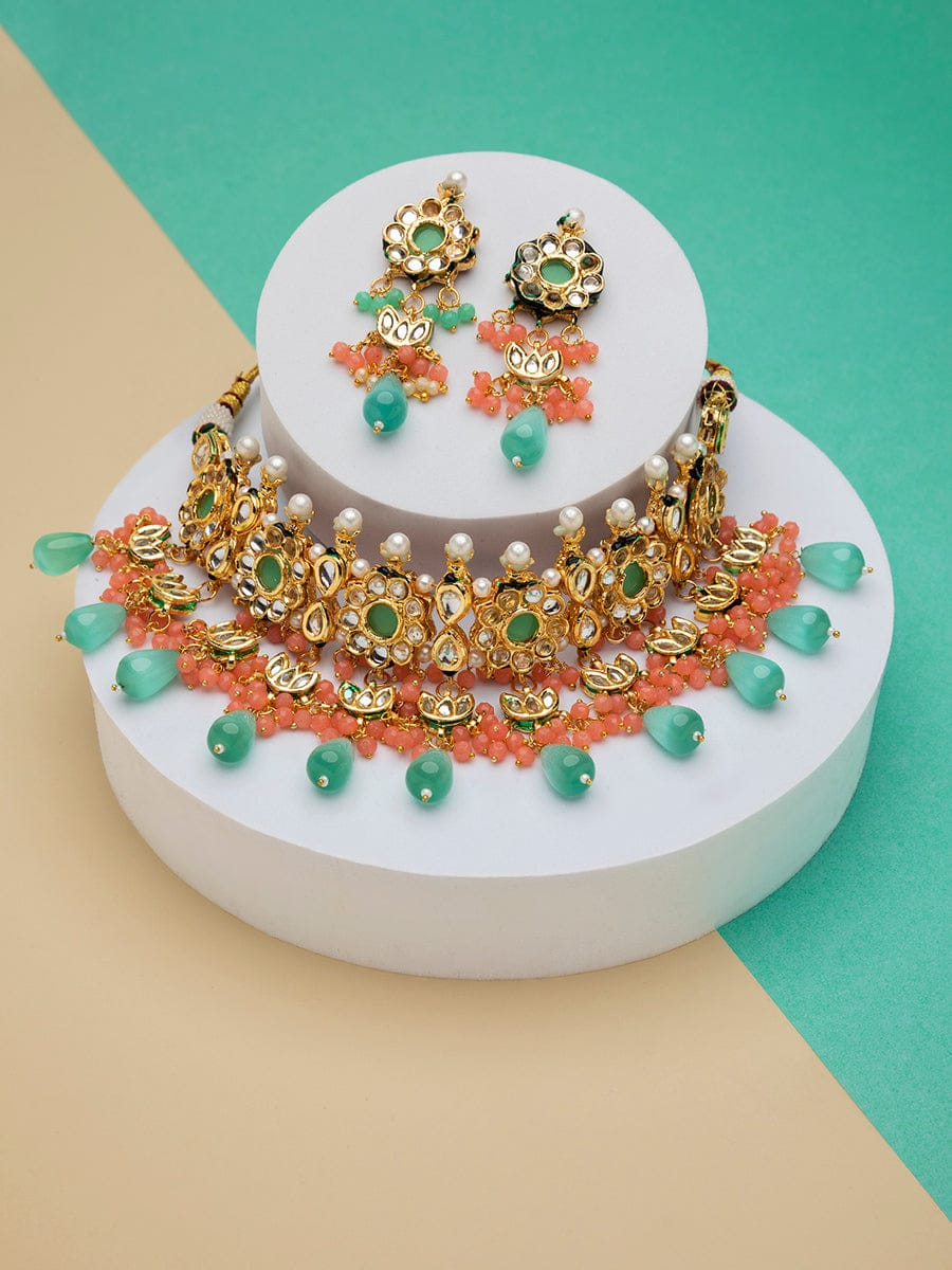 Gold Plated Kundan Choker Set With Monalisa Beads