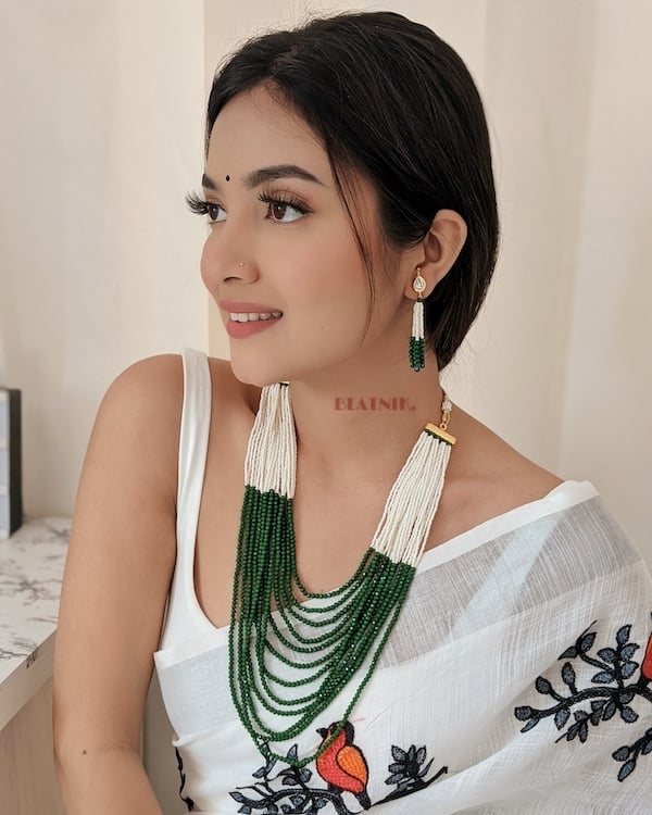 Long White & Green Peral Necklace Set - Image 8