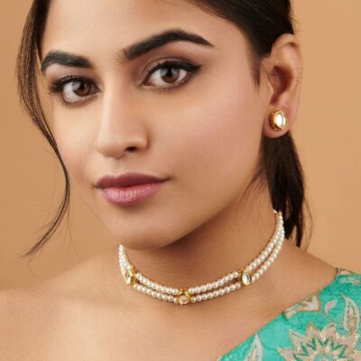 Gold Finish Kundan Peral Necklace Set