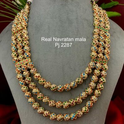 Semi precious stones and pearls Necklace