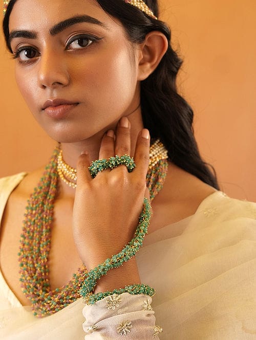 Green Gold Tone Beaded Necklace - Image 3