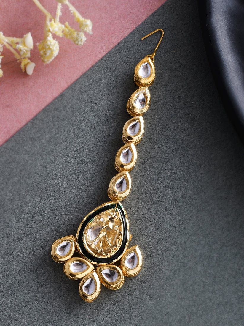 Gold & White Pearls Kundan Mangtika