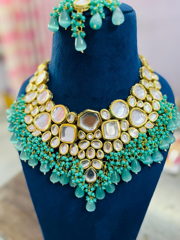 Gold Plated Bridal Jewellery Set With Earrings & Maangtika - Image 4