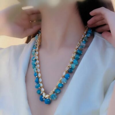 Delicate Kundan Necklace Set