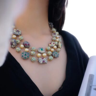 Delicate Kundan & Beads Necklace Set