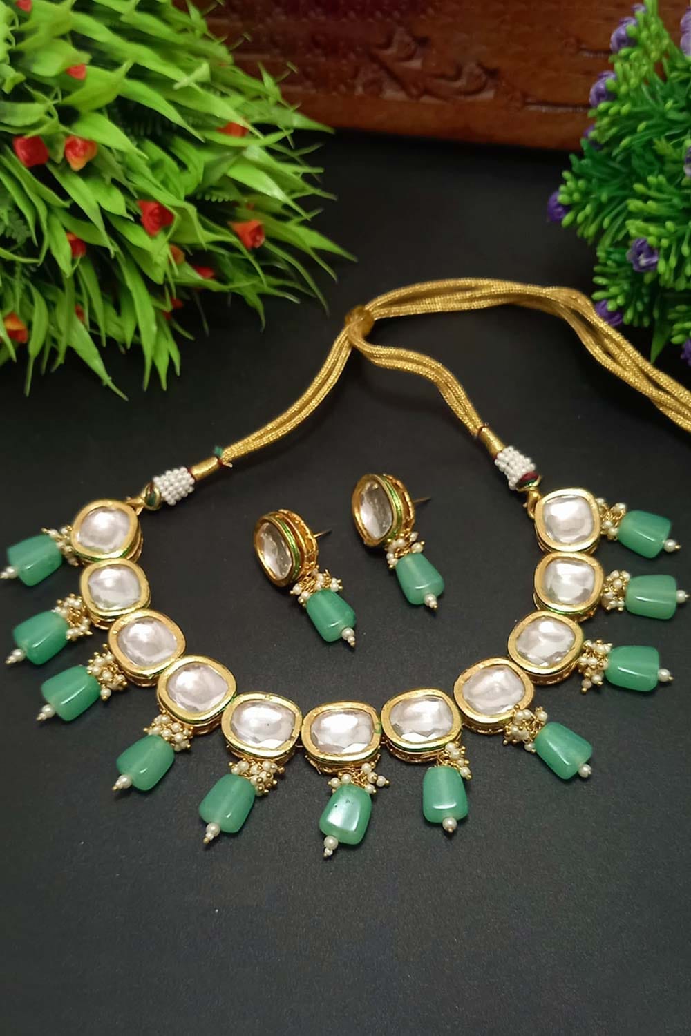 Gold Tone Kundan Necklace & Earrings