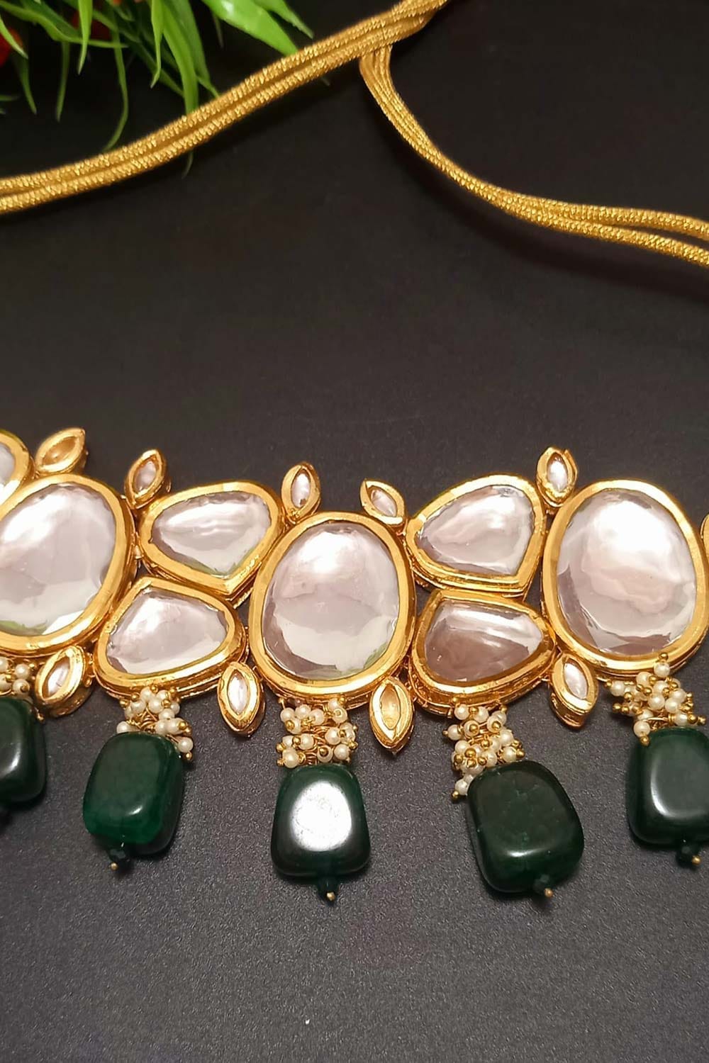 Gold Tone Kundan Necklace & Earrings - Image 3