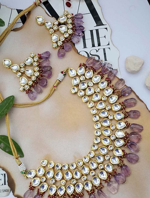 Gold Finish Kundan Choker Necklace Set - Image 4