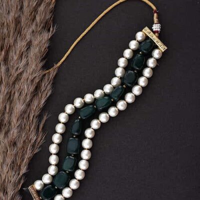 Green Pearl Embellished Choker