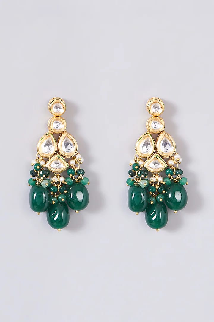 Gold Plated Kundan Studded & Beads Beaded Necklace With Earrings & Matha Patti - Image 3