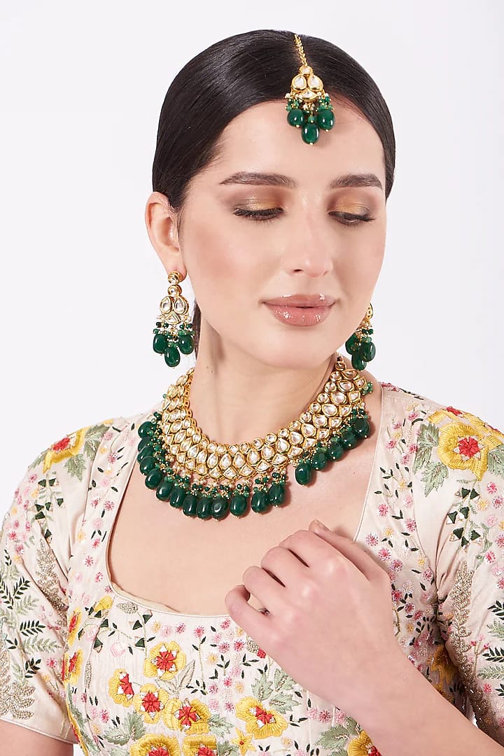 Gold Plated Kundan Studded & Beads Beaded Necklace With Earrings & Matha Patti - Image 2