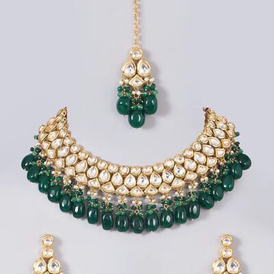 Gold Plated Kundan Studded & Beads Beaded Necklace With Earrings & Matha Patti