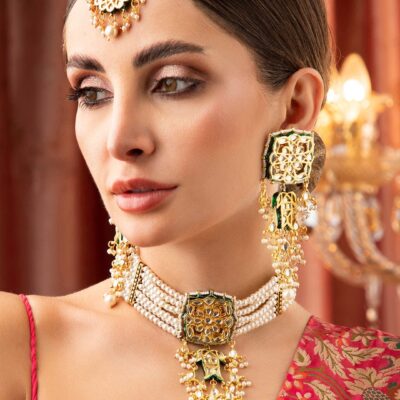 Gold Plated White Pearl Kundan Choker Necklace Set