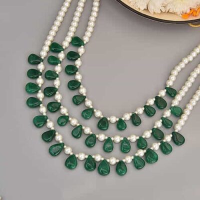 Dark Green And White Pearl Layered Necklace