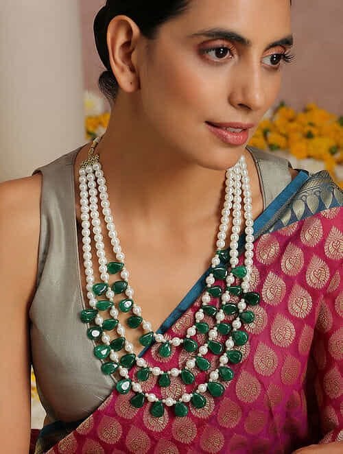 Dark Green And White Pearl Layered Necklace - Image 3