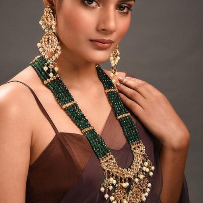 Gold-Plated Kundan-Studded & Beaded Jewellery Set