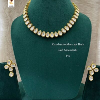 Gold tone white Kundan necklace With Earrings