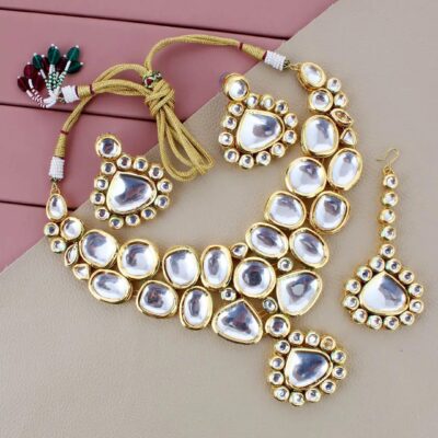 Gold-Plated Kundan-Studded & Pearls Beaded Necklace With Earrings & Maangtikka