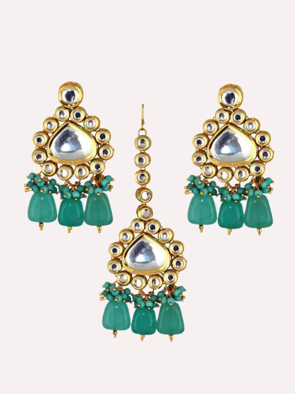 Gold-Plated Kundan-Studded & Pearls Beaded Necklace With Earrings & Maangtikka - Image 3