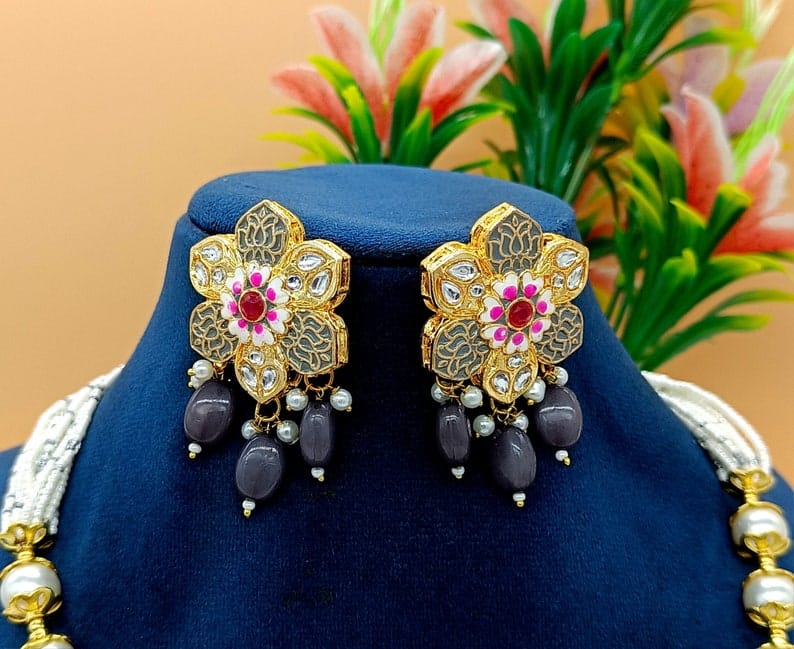 Gold Plated Kundan Beaded Necklace & Earrings Set - Image 8