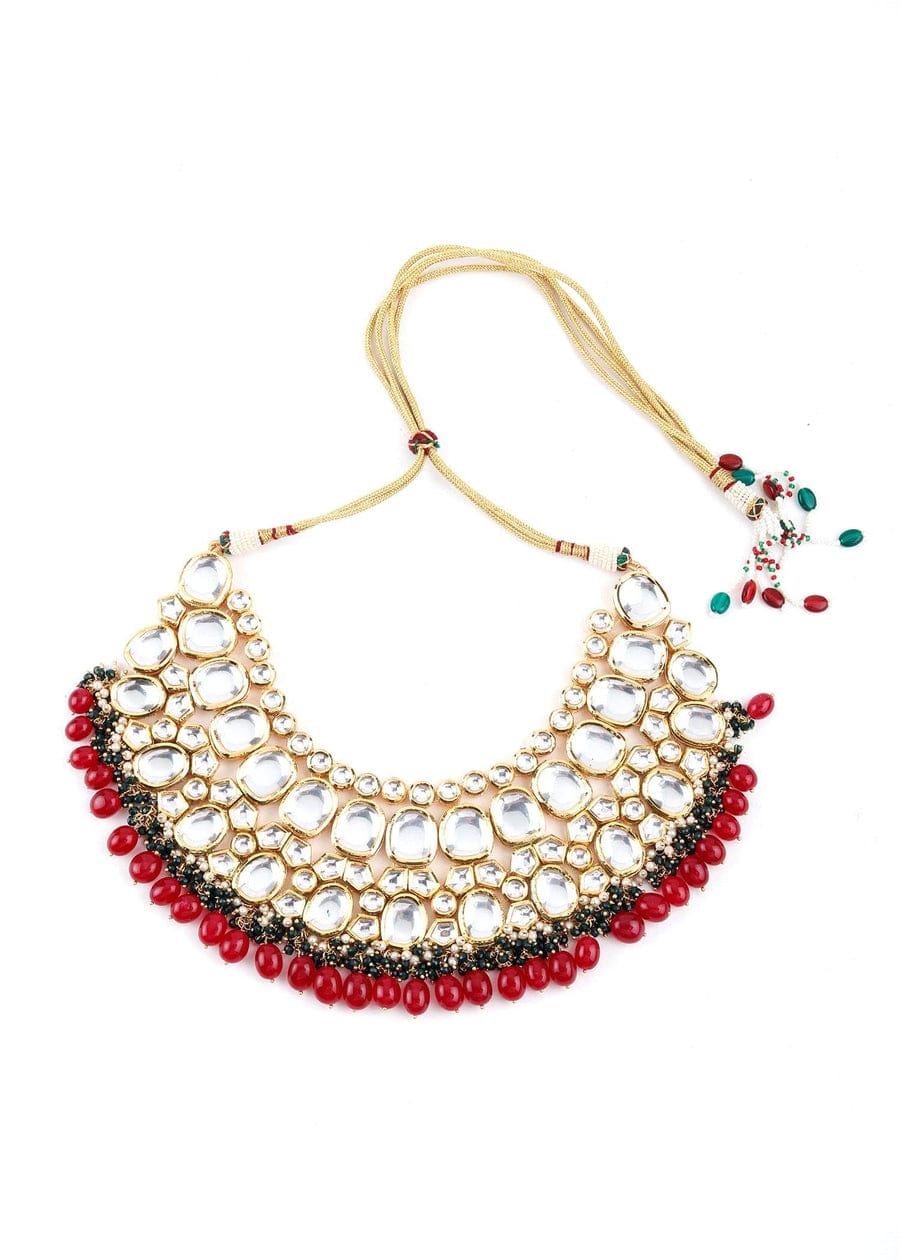 Gold Plated Kundan Studded & Pearls Beaded Jewellery Set - Image 5