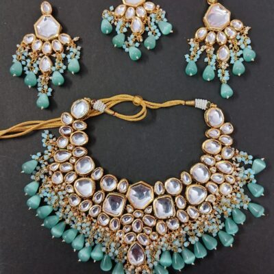 Kundan Choker Necklace With Earrings & Maangtikka