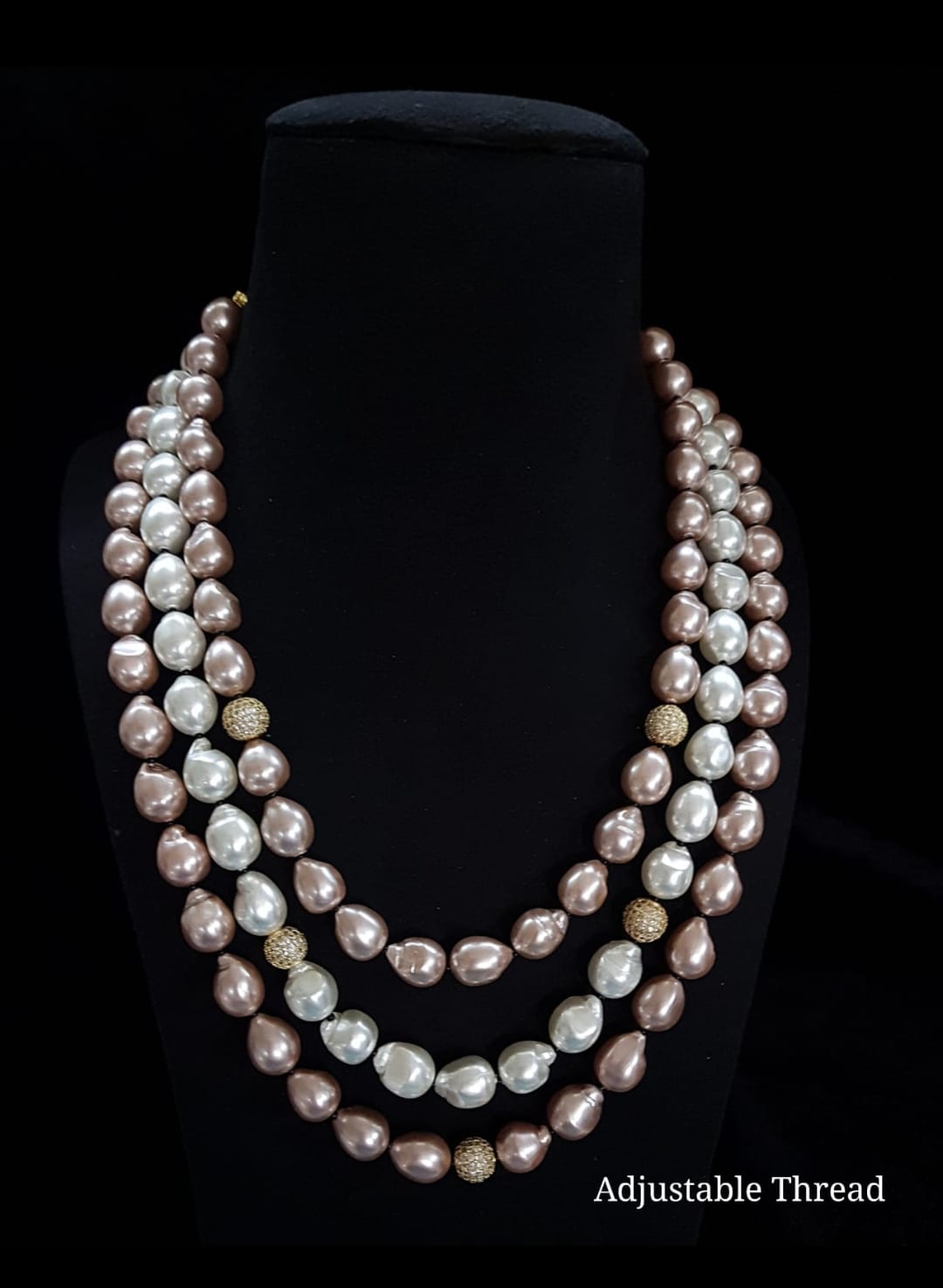 Fancy Shell Pearls Necklace - Image 2