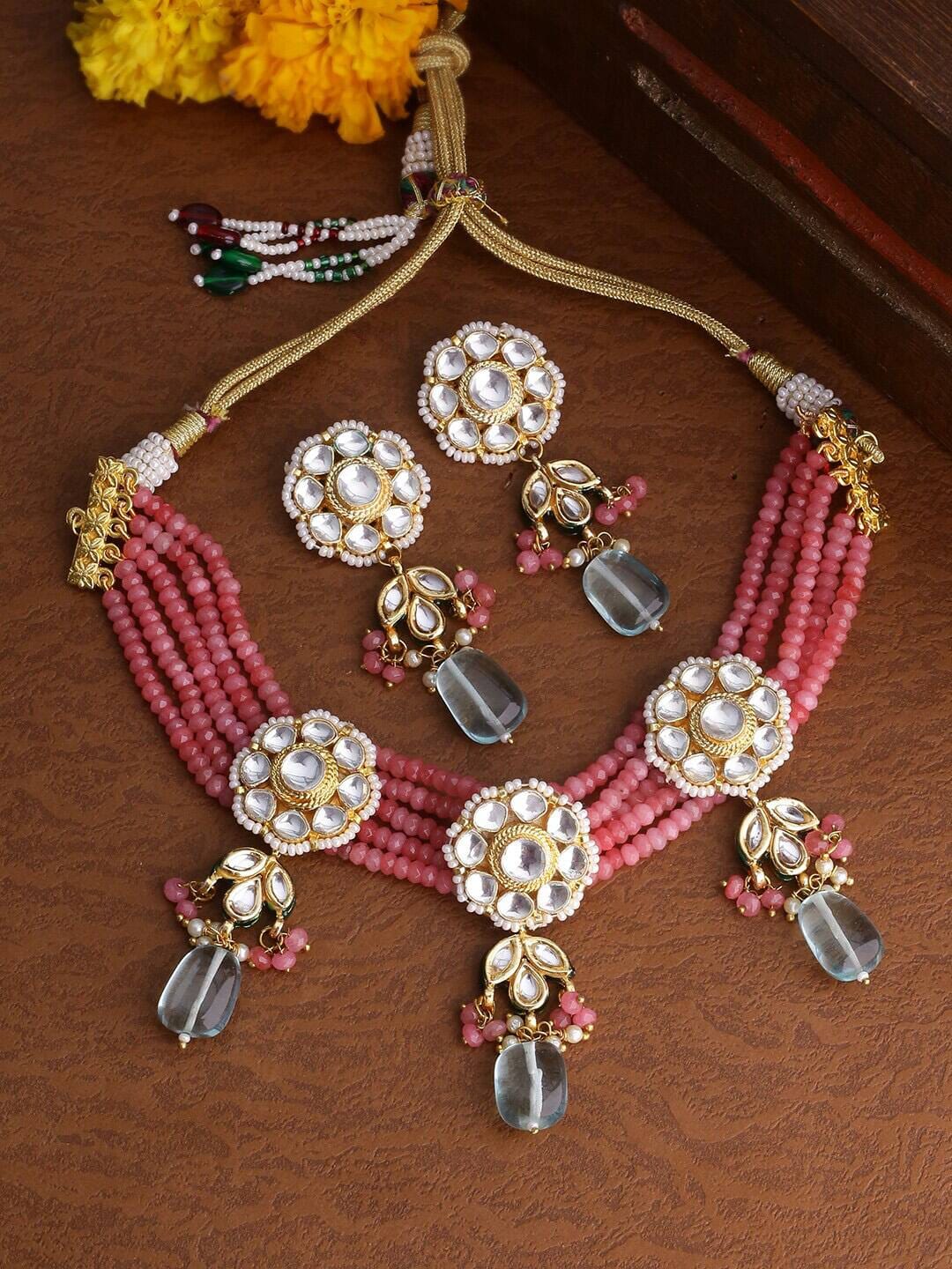 Elegant kundan choker set