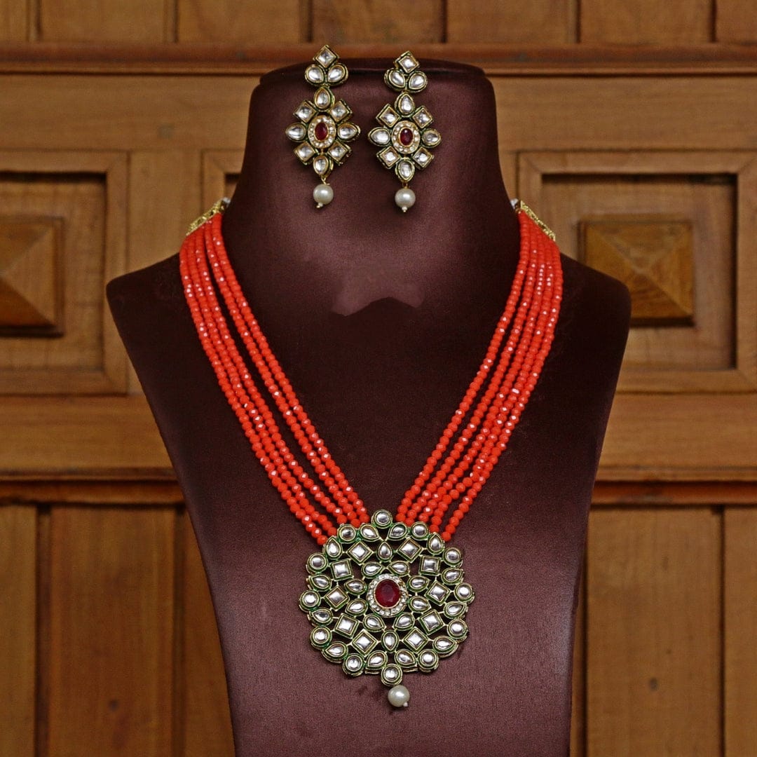 Kundan Neckpiece In Red