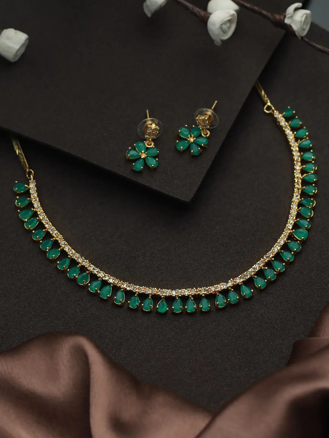 Green American Diamond Neckpiece - Image 4
