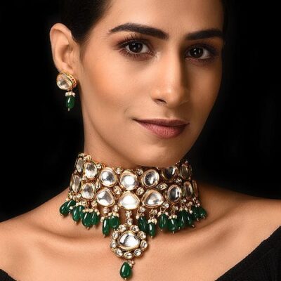 Kundan Neckpiece With Green Drop Stone