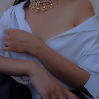 Fine White Pearls Necklace With Kundan Stone