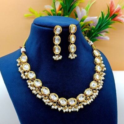 Kundan Jewellery Set