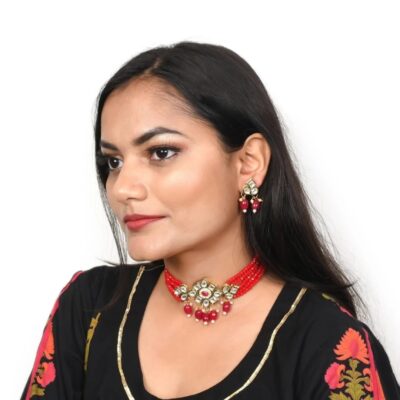 Elegant Kundan Necklace With Earrings