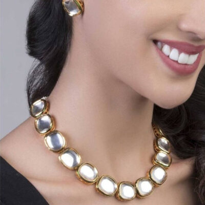Elegant Kundan Necklace With Earrings