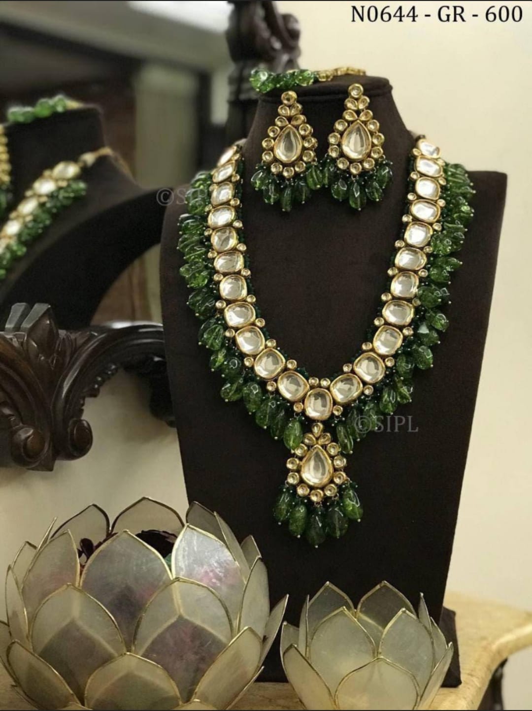 Kundan Neckpiece