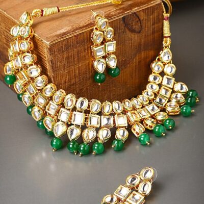 Gold Plated Kundan Studded Jewellery Set